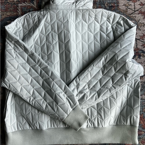 BNWT NIKE jacket - Picture 2 of 4